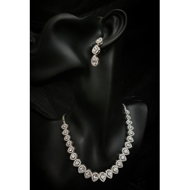 Elegant Silver Affair Necklace 