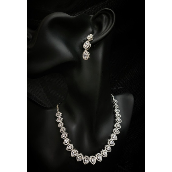 Elegant Silver Affair Necklace 